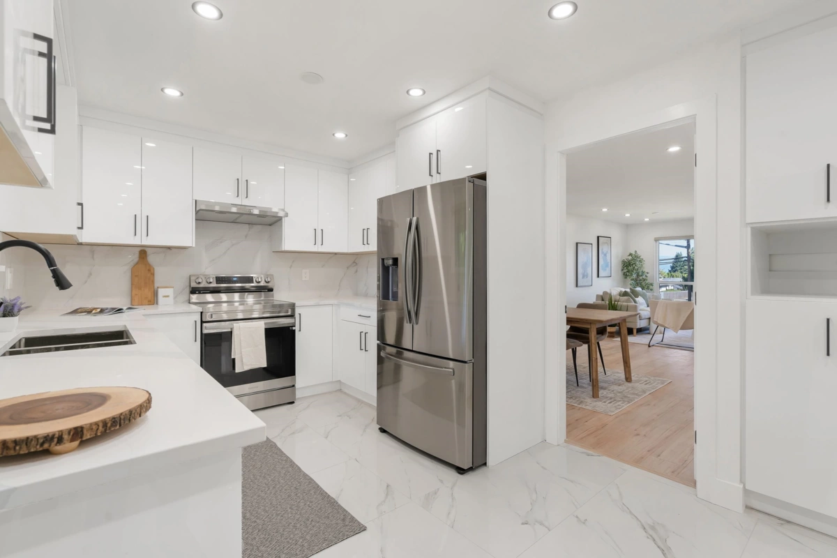 Primary Bathroom Photo of 32810 Highland Avenue, Abbotsford, BC