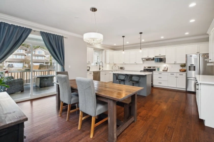 Breakfast Nook Photo of 23325 Griffen Road, Maple Ridge, BC