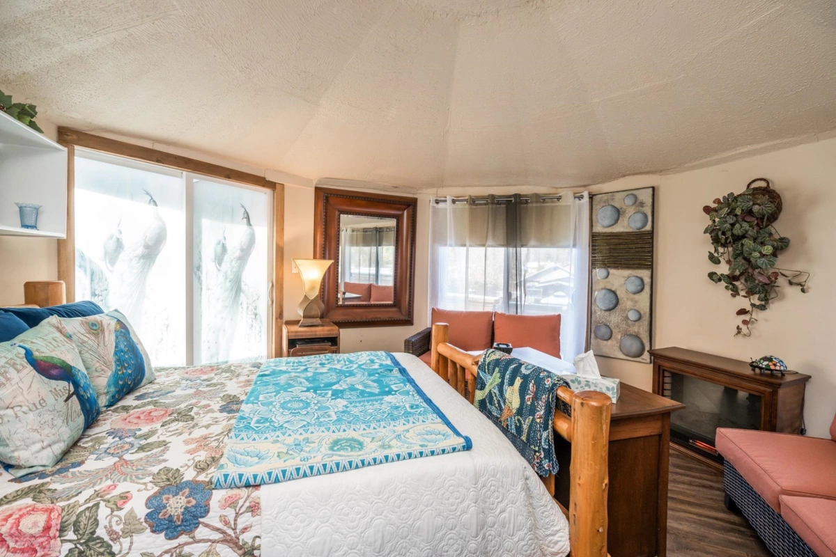 Community Amenities Photo (Clubhouse) of 695 Hudson Bay Street, Hope, BC