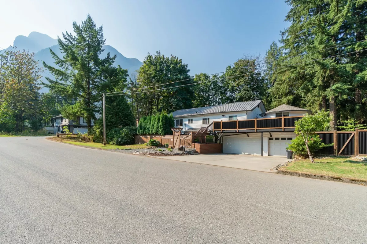 Exterior Rear Photo of 695 Hudson Bay Street, Hope, BC