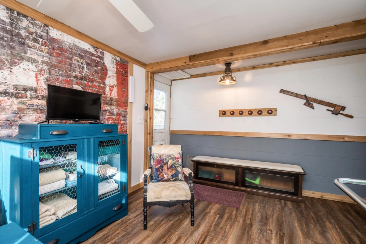 Garden / Landscaping Photo of 695 Hudson Bay Street, Hope, BC