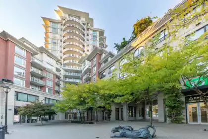 210 4028 Knight Street, Vancouver, BC, Vancouver — Apartment/Condo for sale