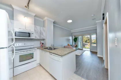 210 4028 Knight Street, Vancouver, BC, Vancouver — Apartment/Condo for sale
