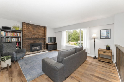 1020 Fircrest Road, Gibsons, BC, Gibsons — Single Family Residence for sale