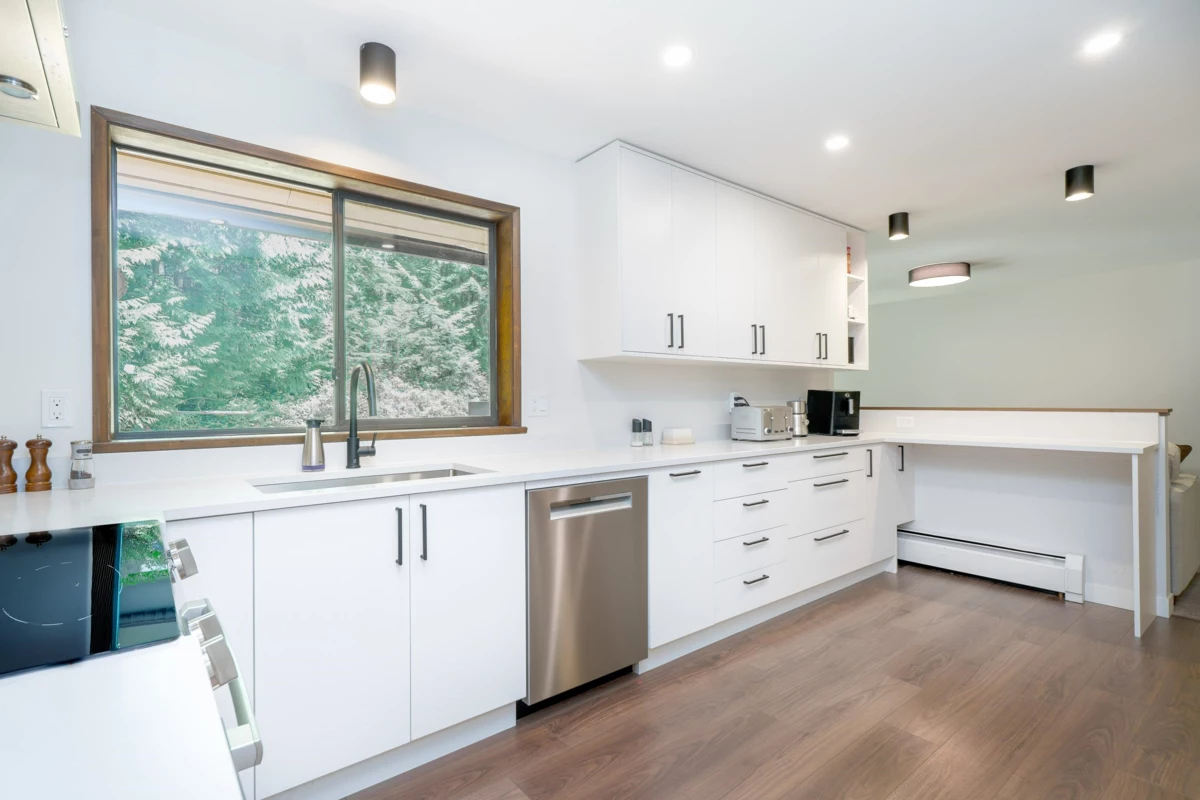 Dining Area Photo of 27573 Sayers Crescent, Maple Ridge, BC