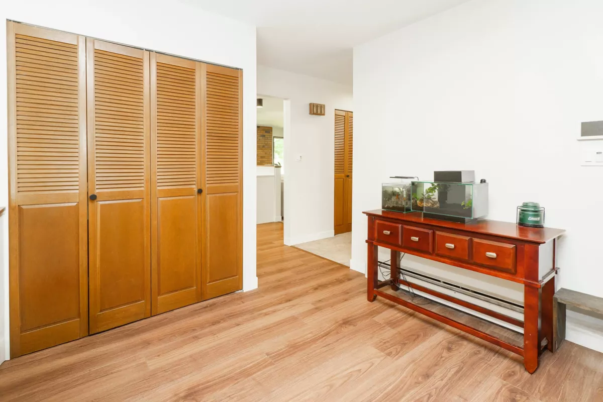 Kitchen Island Photo of 27573 Sayers Crescent, Maple Ridge, BC