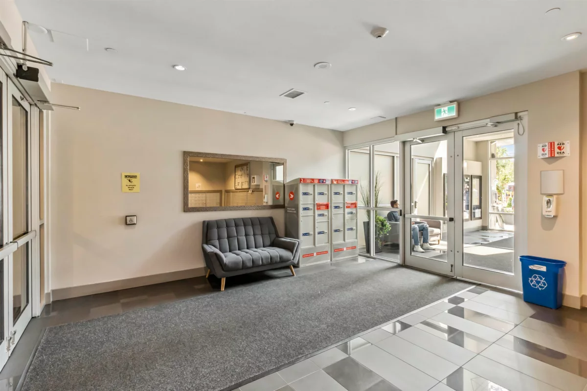 Family Room Photo of 3405 11967 80 Avenue, Delta, BC