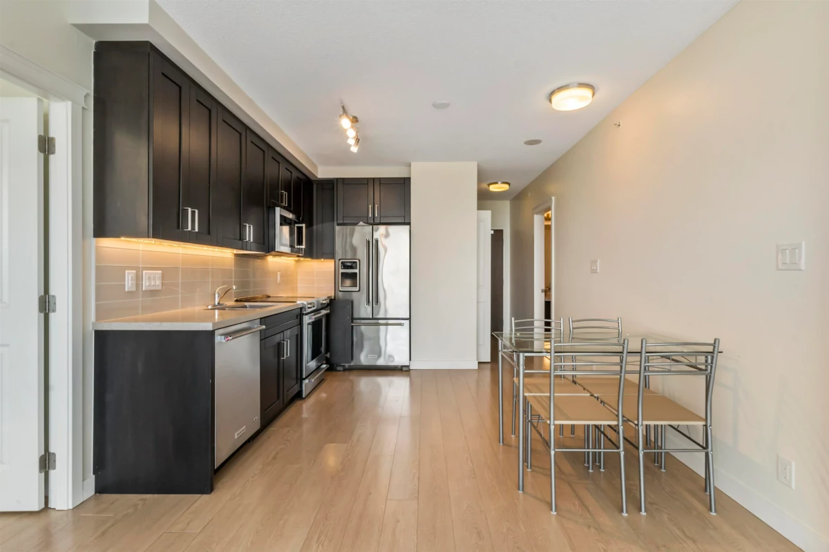 Kitchen Island Photo of 3405 11967 80 Avenue, Delta, BC