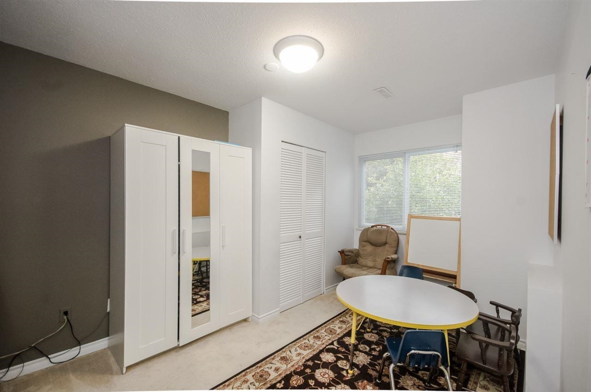 Primary Bathroom Photo of 15026 98a Avenue, Surrey, BC