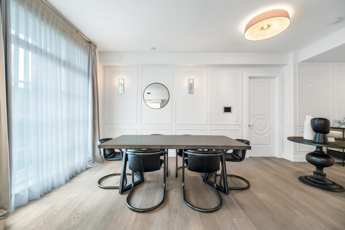 Family Room Photo of 204 1009 Laurier Avenue, Vancouver, BC