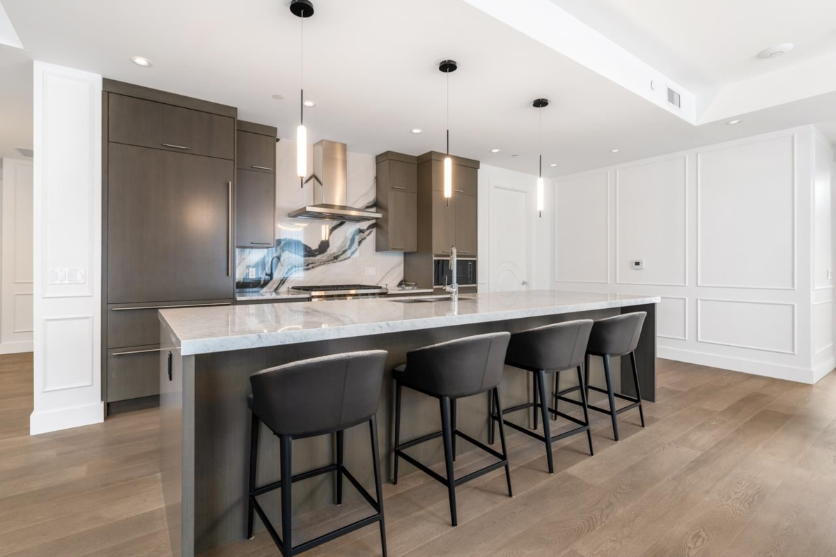 Kitchen Photo of 204 1009 Laurier Avenue, Vancouver, BC