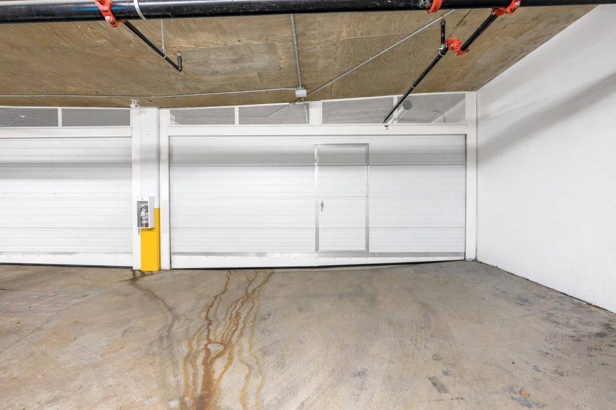 Outdoor Patio Photo of 204 1009 Laurier Avenue, Vancouver, BC