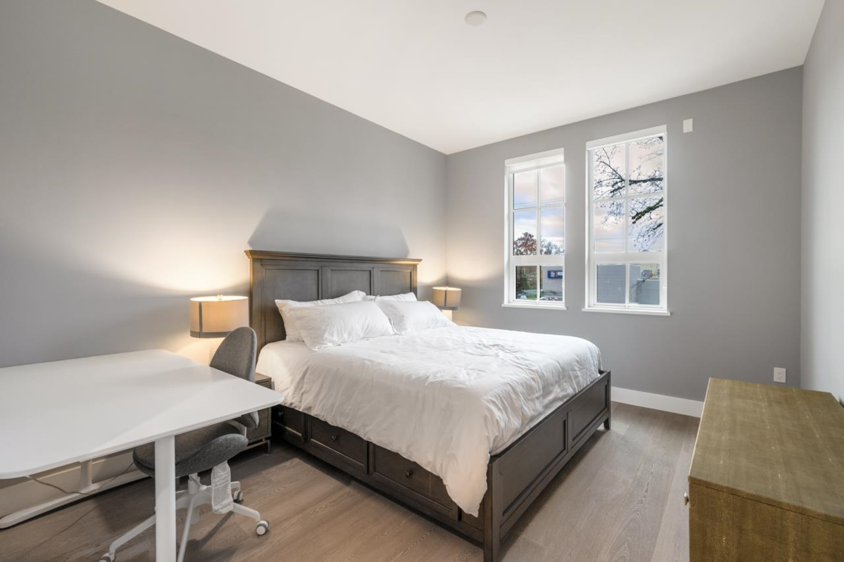 Powder Room Photo of 204 1009 Laurier Avenue, Vancouver, BC