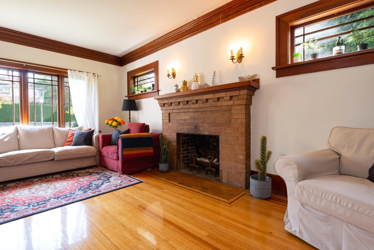 Breakfast Nook Photo of 4149 Pine Crescent, Vancouver, BC