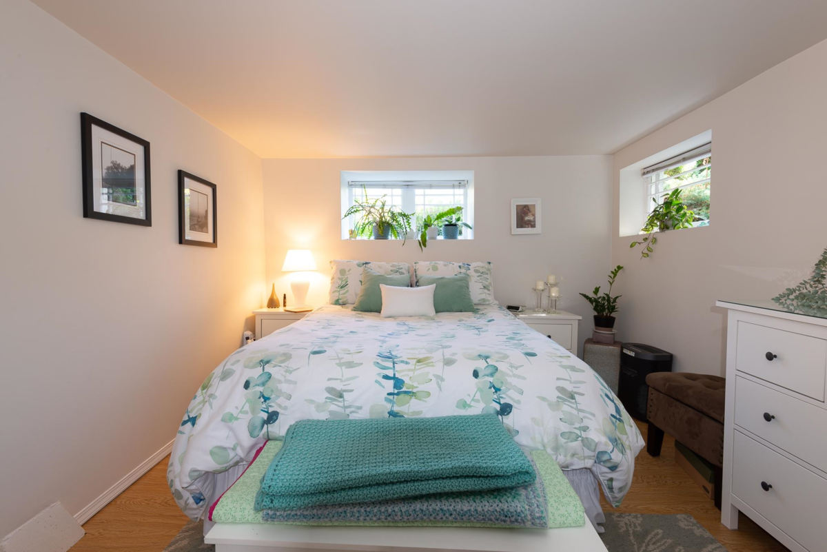 Garden / Landscaping Photo of 4149 Pine Crescent, Vancouver, BC