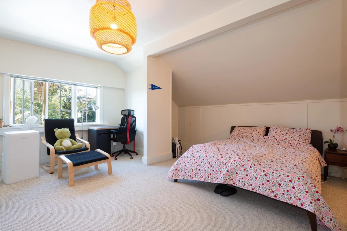 Staircase Photo of 4149 Pine Crescent, Vancouver, BC