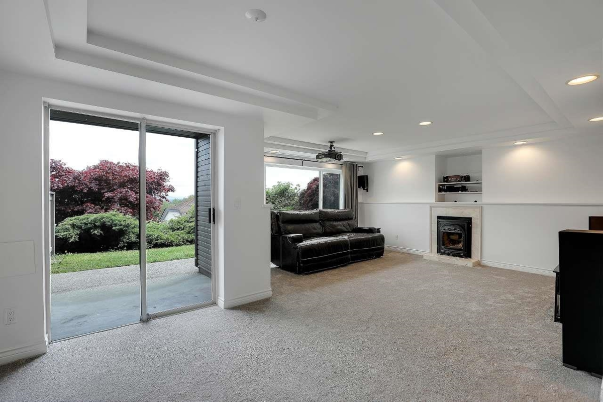 Backyard Photo of 117 1140 Castle Crescent, Port Coquitlam, BC