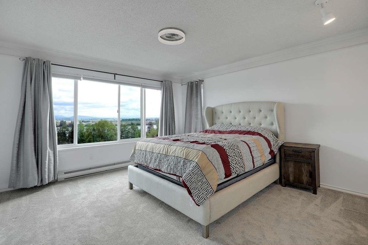 Basement Recreation Room Photo of 117 1140 Castle Crescent, Port Coquitlam, BC