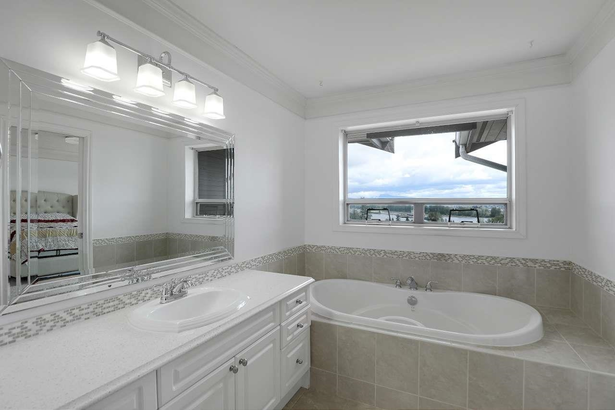 Mudroom Photo of 117 1140 Castle Crescent, Port Coquitlam, BC