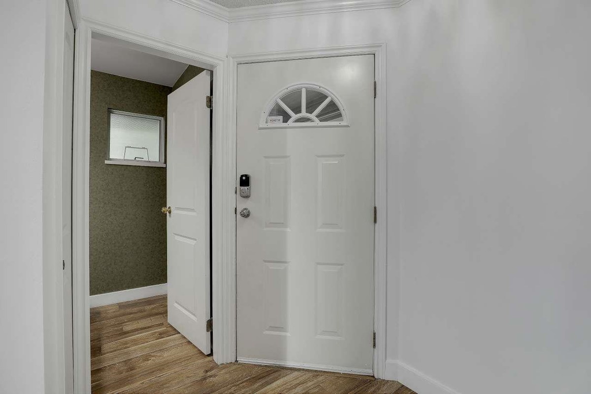 Powder Room Photo of 117 1140 Castle Crescent, Port Coquitlam, BC