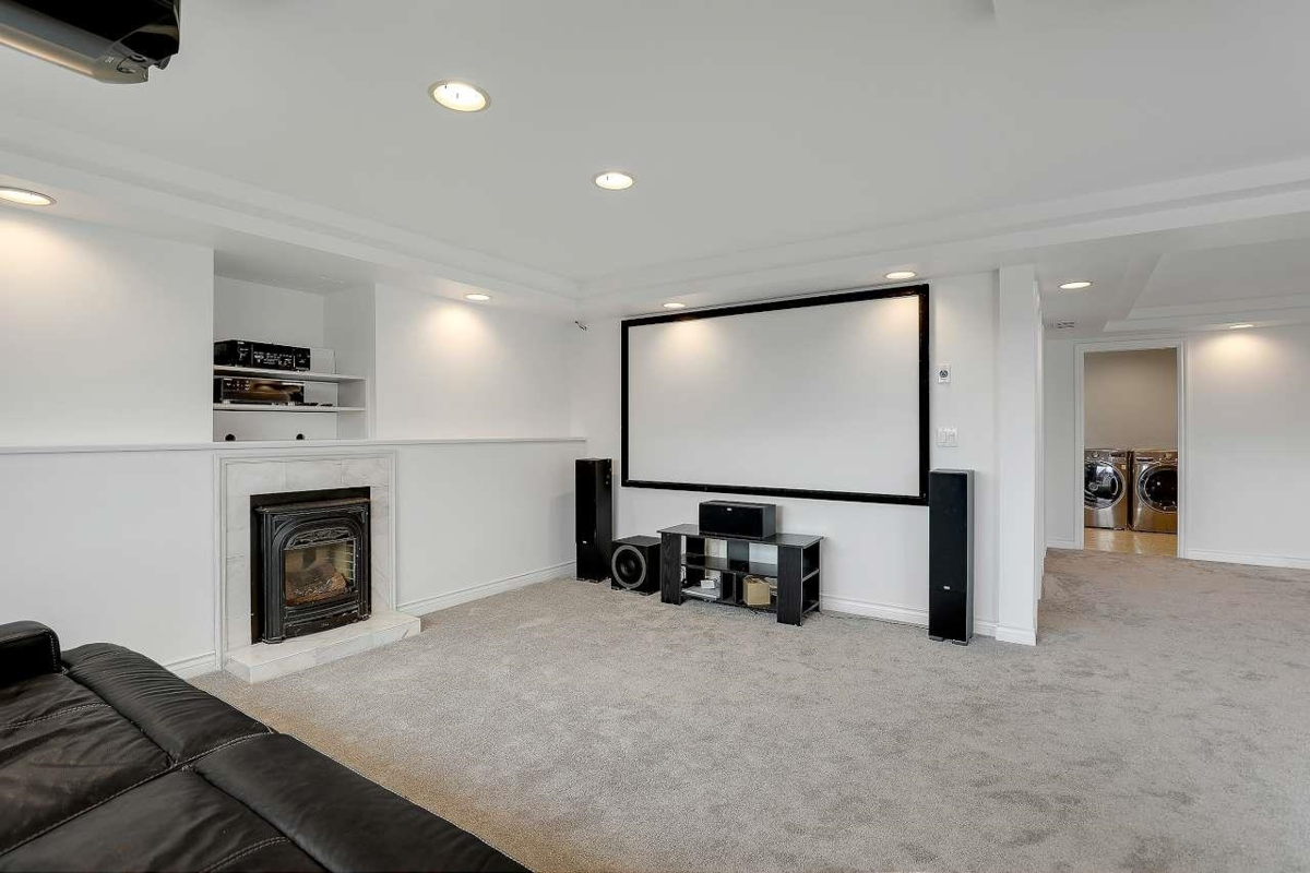 Swimming Pool Photo of 117 1140 Castle Crescent, Port Coquitlam, BC