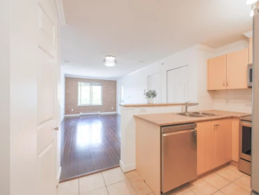 3416 240 Sherbrooke Street, New Westminster, BC, New Westminster — Apartment/Condo for sale