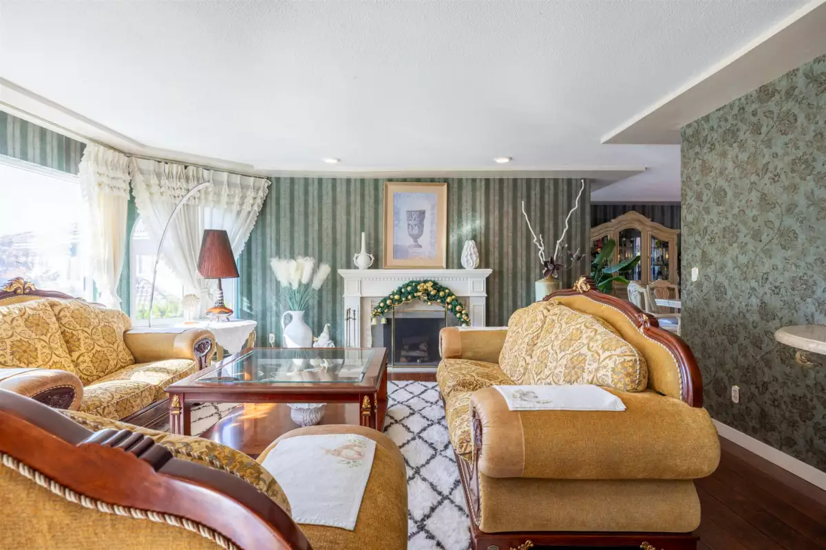 Dining Area Photo of 7517 Kilrea Place, Burnaby, BC