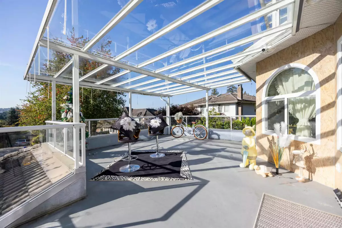 Front Yard Photo of 7517 Kilrea Place, Burnaby, BC