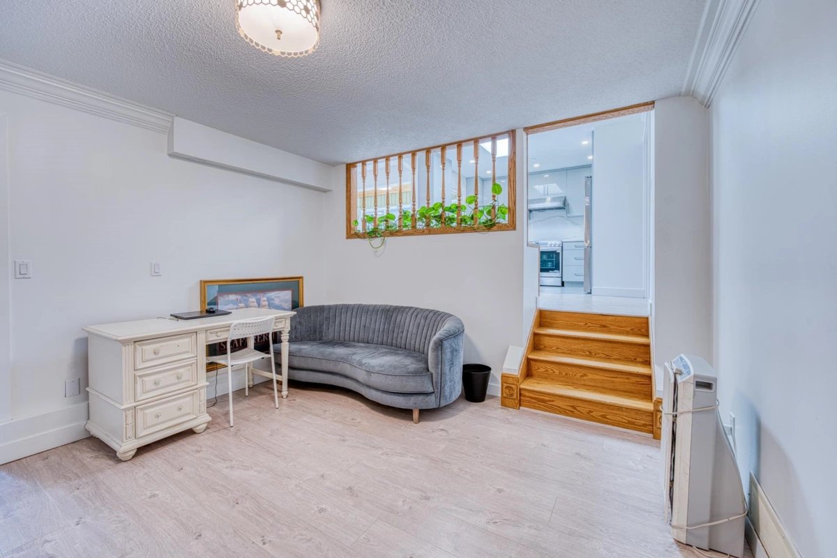 Mudroom Photo of 7700 Dampier Drive, Richmond, BC