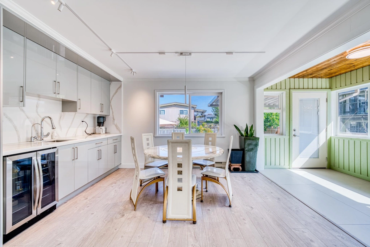 Powder Room Photo of 7700 Dampier Drive, Richmond, BC