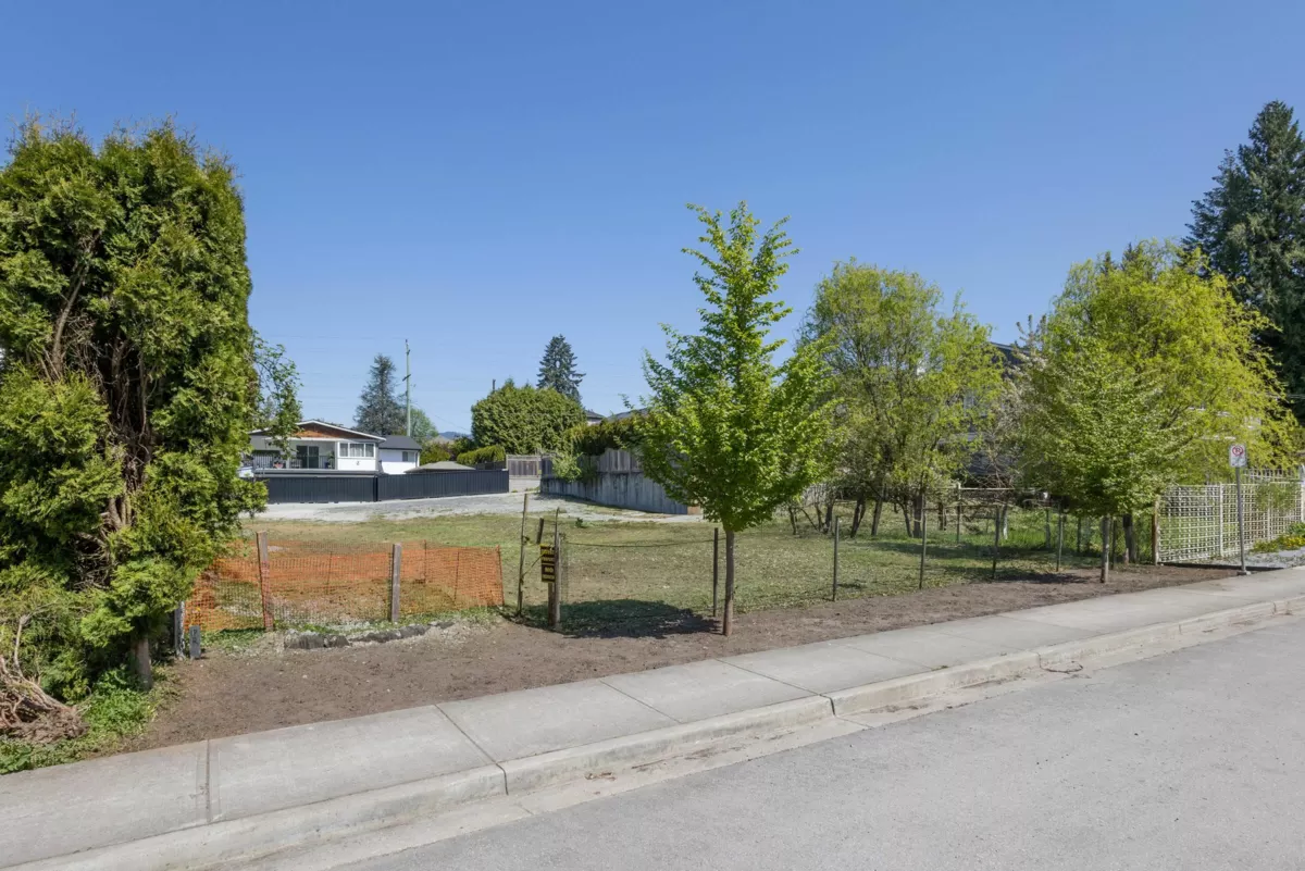Primary Bedroom Photo of 1213 Grover Avenue, Coquitlam, BC
