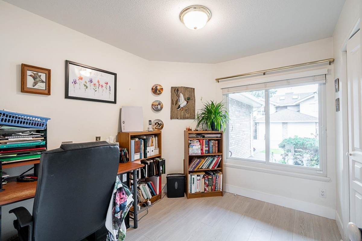 Basement Recreation Room Photo of 124 15550 26 Avenue, Surrey, BC