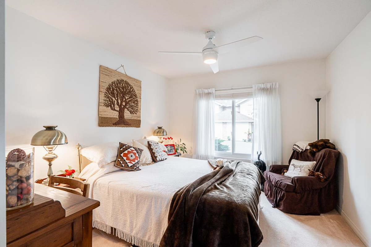 Powder Room Photo of 124 15550 26 Avenue, Surrey, BC