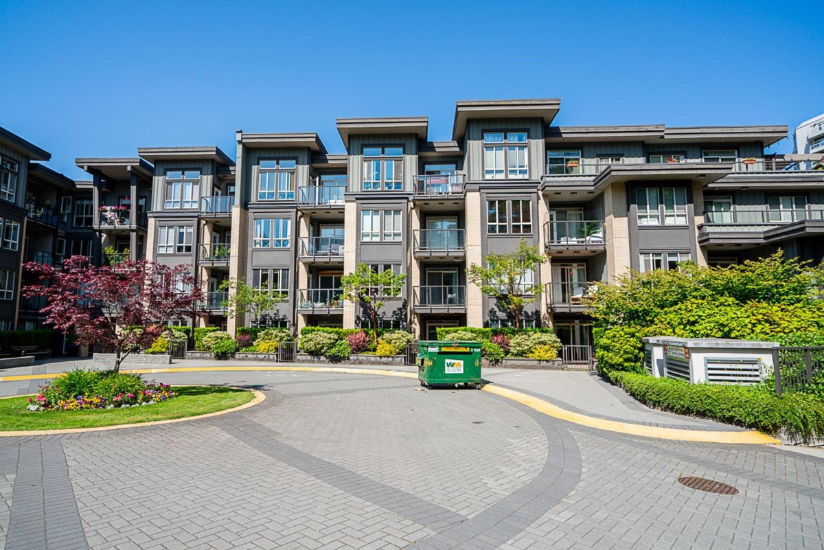 Garden / Landscaping Photo of 203 225 Francis Way, New Westminster, BC