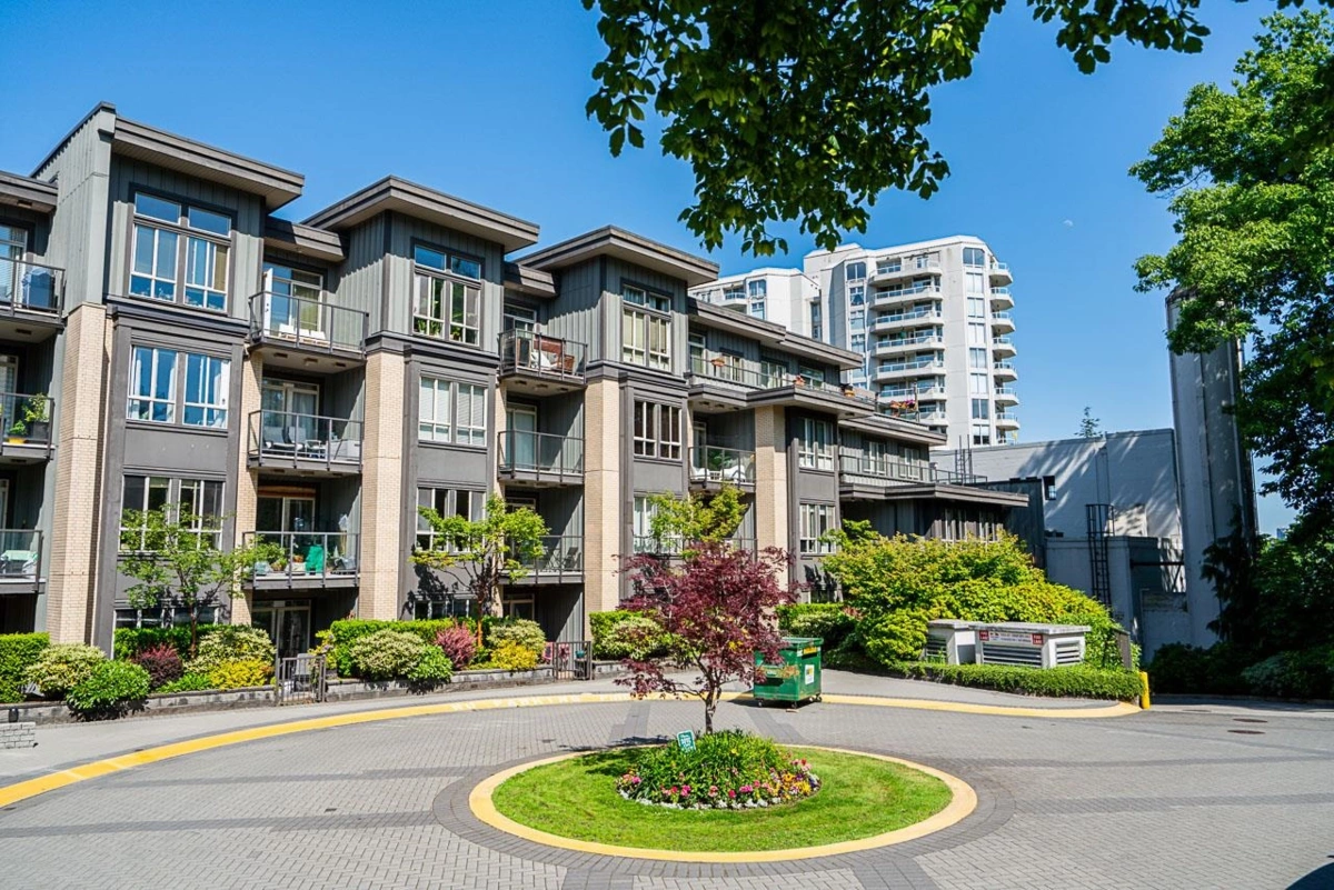Swimming Pool Photo of 203 225 Francis Way, New Westminster, BC