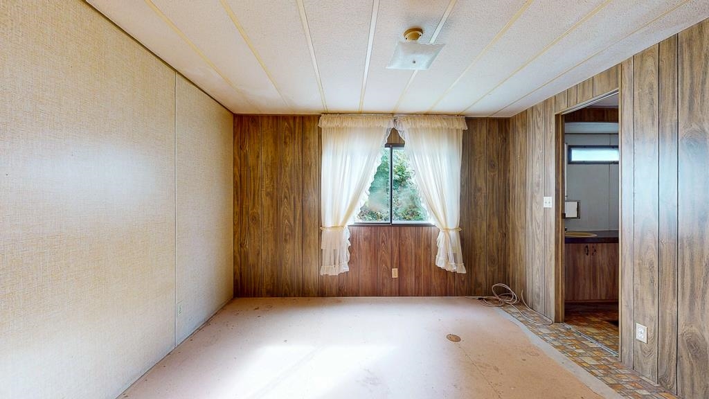 Walk-In Closet Photo of 5894 Skookumchuk Road, Sechelt, BC