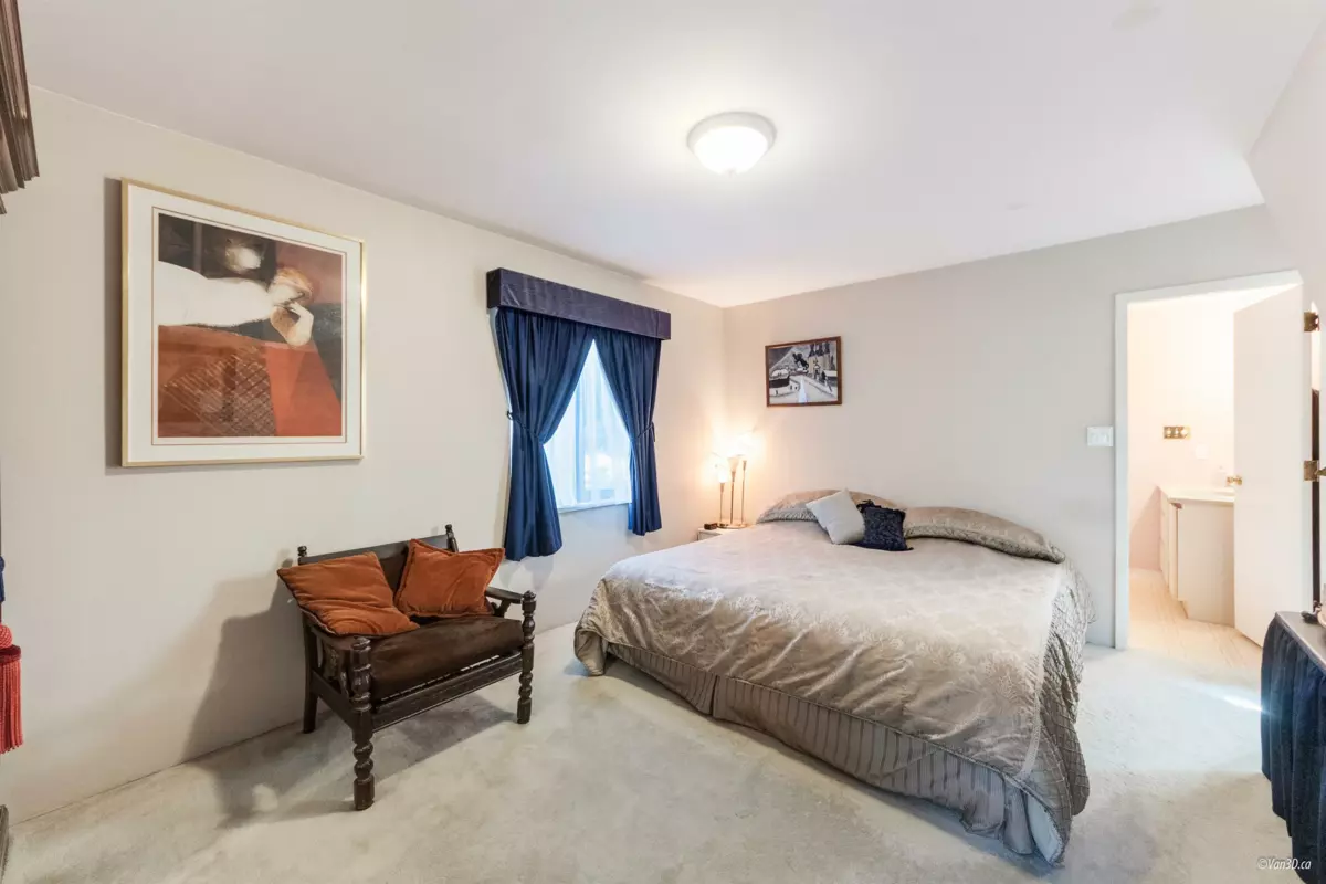 Breakfast Nook Photo of 2141 W 47th Avenue, Vancouver, BC