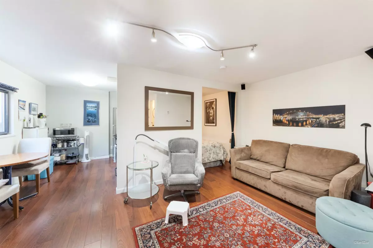 Garden / Landscaping Photo of 2141 W 47th Avenue, Vancouver, BC