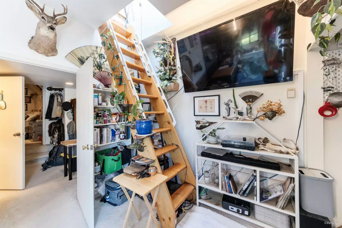 Guest Bathroom Photo of 2141 W 47th Avenue, Vancouver, BC