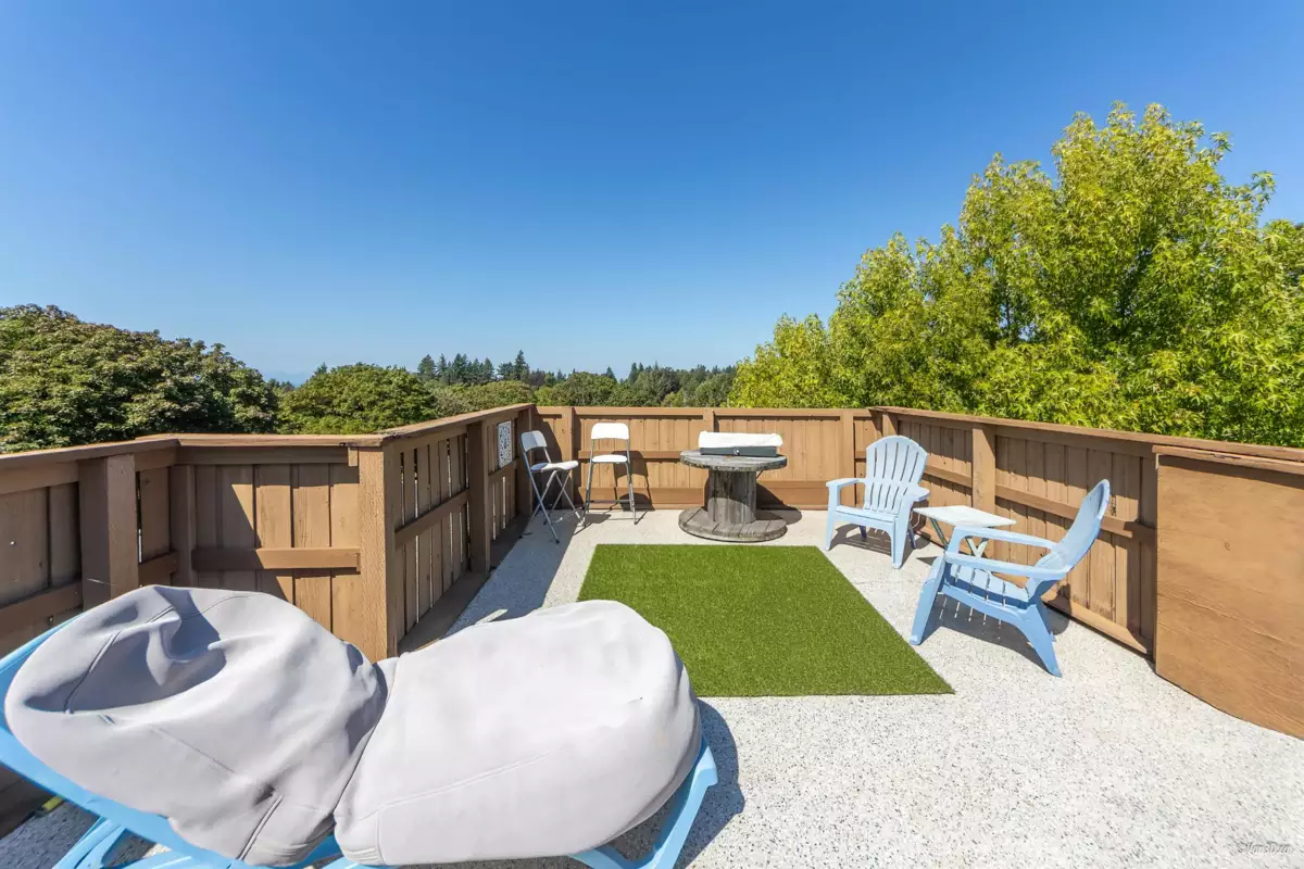 Living Room Photo of 2141 W 47th Avenue, Vancouver, BC