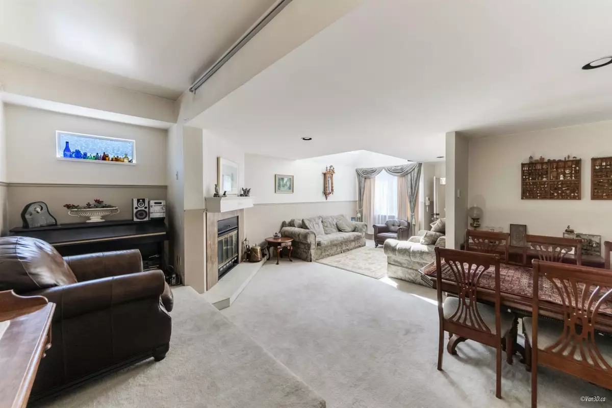 Mudroom Photo of 2141 W 47th Avenue, Vancouver, BC