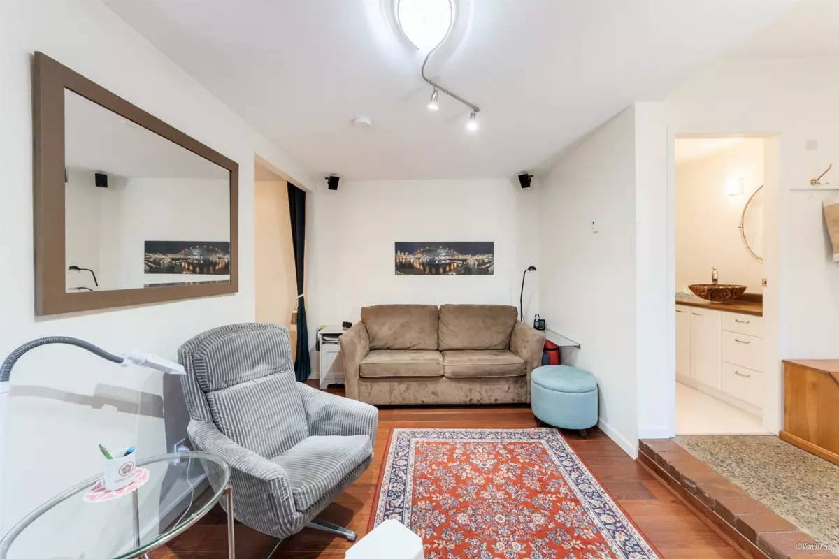 Swimming Pool Photo of 2141 W 47th Avenue, Vancouver, BC