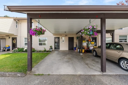 303 27411 28 Avenue, Langley, BC, Langley — Townhouse for sale