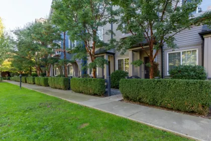 13 6450 187 Street, Surrey, BC, Surrey — Townhouse for sale