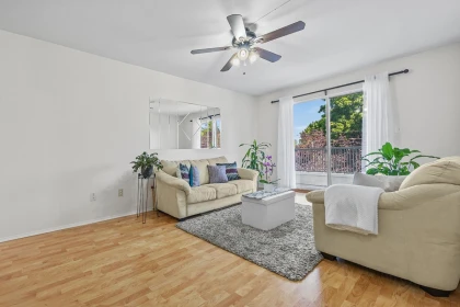 302 458 E 43rd Avenue, Vancouver, BC, Vancouver — Apartment/Condo for sale