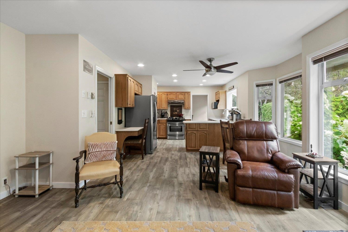 Loft / Bonus Room Photo of 3 1735 Spring Creek Drive, Lindell Beach, BC