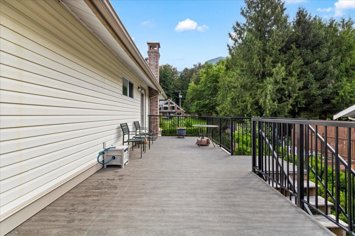 Outdoor Patio Photo of 3 1735 Spring Creek Drive, Lindell Beach, BC