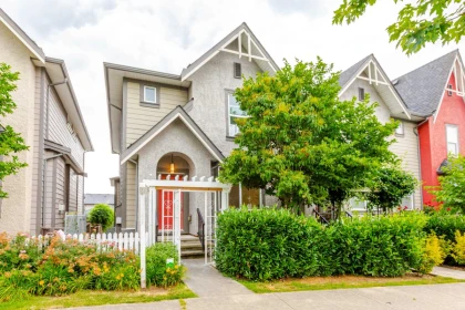 21081 80 Avenue, Langley, BC, Langley — Row House (Non-Strata) for sale