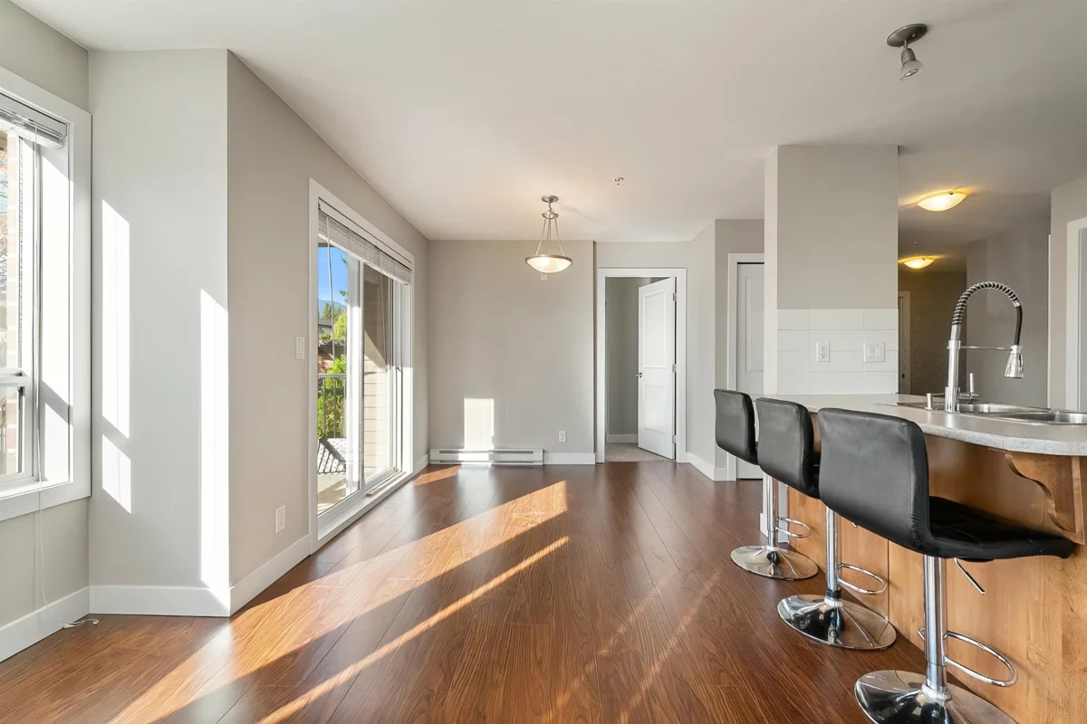 Entry Foyer Photo of 106 9422 Victor Street, Chilliwack, BC