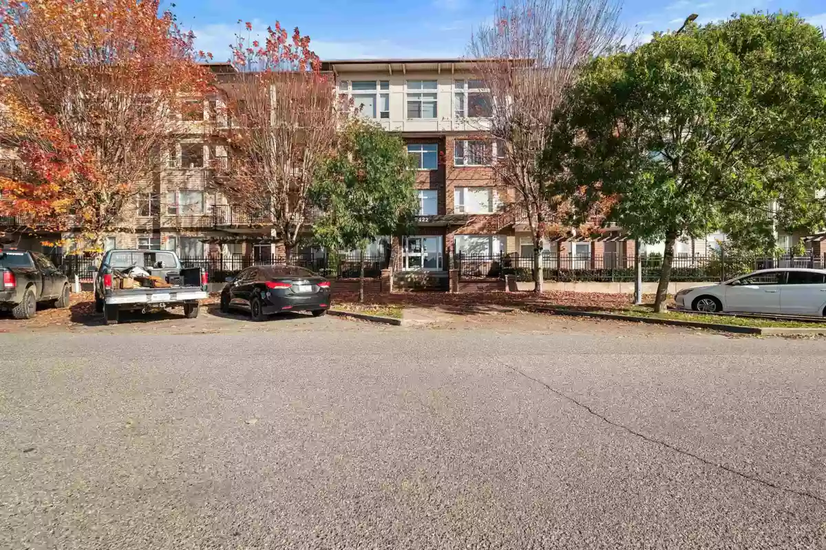 Garden / Landscaping Photo of 106 9422 Victor Street, Chilliwack, BC